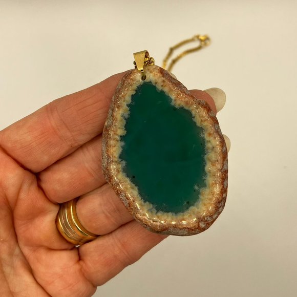 NEW Agate Gemstone Raw Edge AQUA Colored Gemstone + 20 in Golden Stainless Chain - Picture 1 of 12